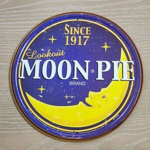 🌙Moon Pie Vintage Metal Sign – 12" Wall Decor Retro Charm Indoor/Outdoor Style